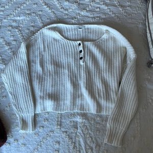 American Eagle women’s sweater!